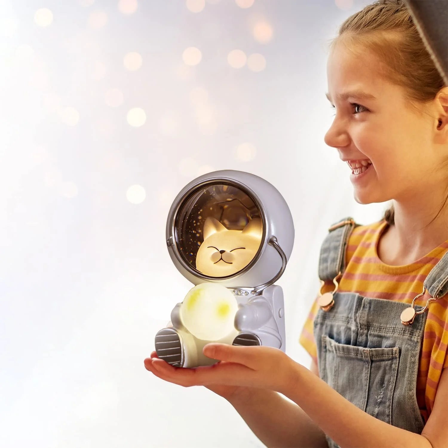 Astronaut Projector Night Light, Cute Spaceman LED Night Light Astronaut Moon Lamps for Kids Adults for Bedroom, Christmas, Birthdays, Space Cat